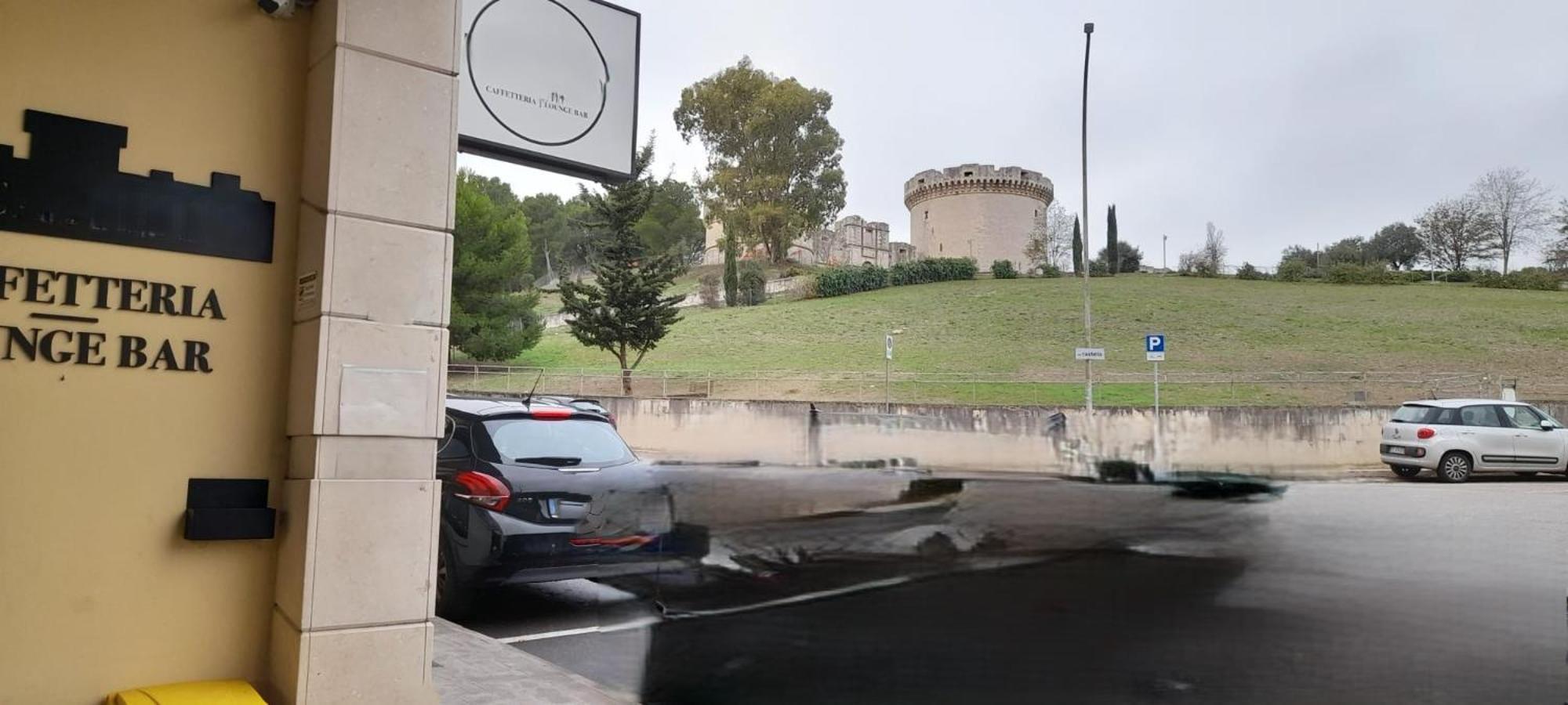 Sotto Il Castello Appartement Matera Buitenkant foto